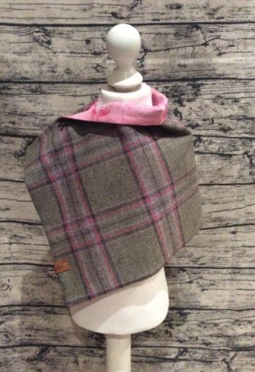 Green Tweed Cape with pink check – with Pink Horse lining (2-4 years)